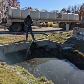Sewer tank truck pond pumping